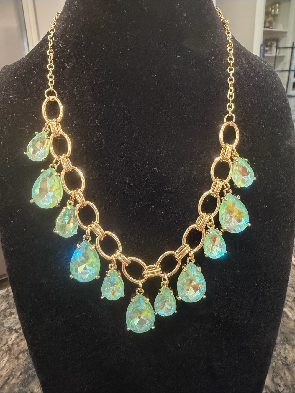 Chic and Chic Gold Chain Necklace with Aqua Teardrop Crystals